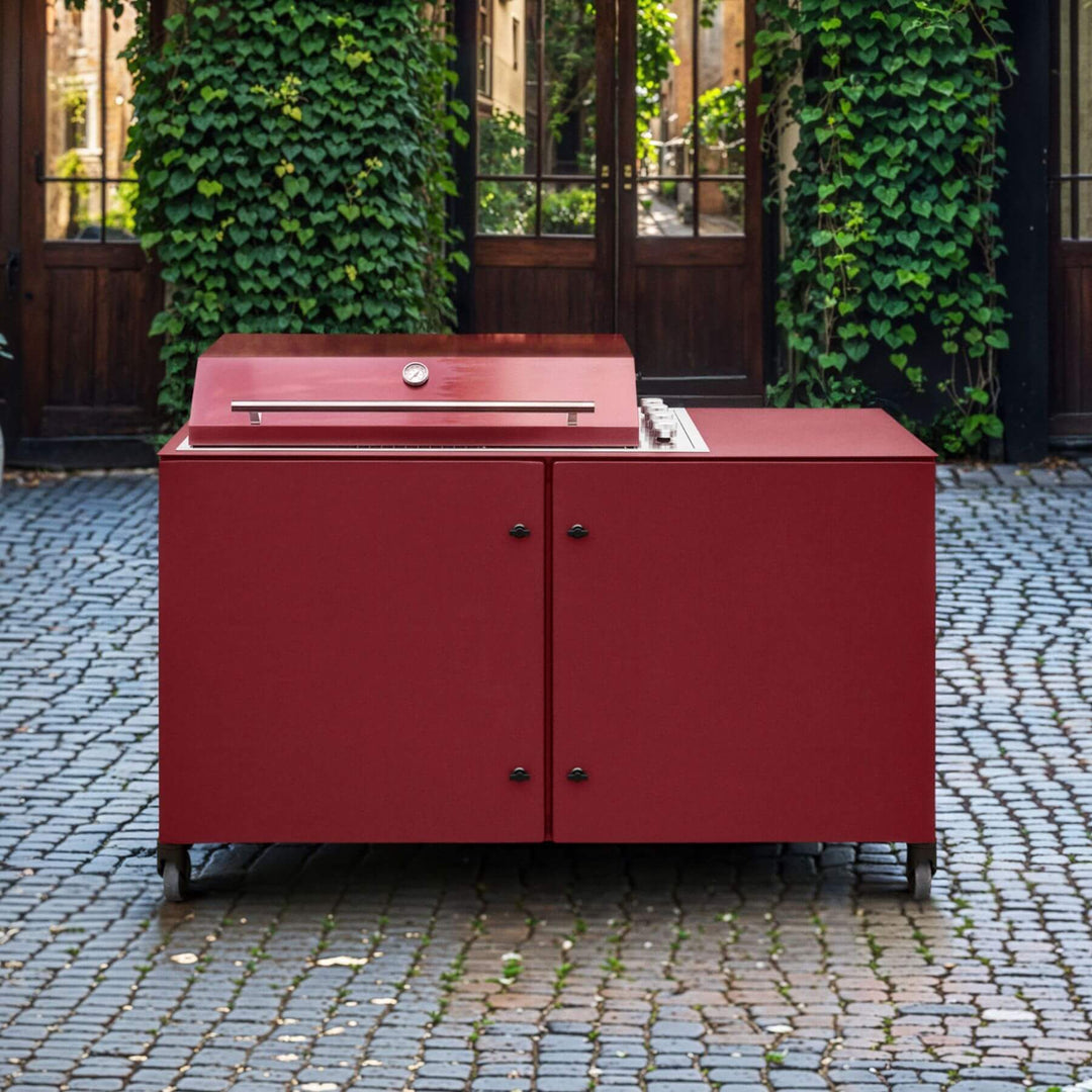 Culnaro Modern Grill i Burgundy Red – eksklusiv gasgrill i varm rød nuance med avanceret teknologi og robust dansk konstruktion.